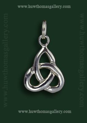 Silver Celtic Pendant / Necklace – Simple Trinity Celtic Knot Design