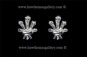 Silver Prince Of Wales 3 Feather Stud Earrings