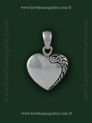 Pewter Celtic Pendant – Heart Shaped