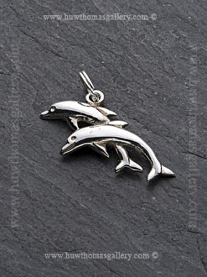 Silver Double Dolphin Pendant / Necklace – Facing Left