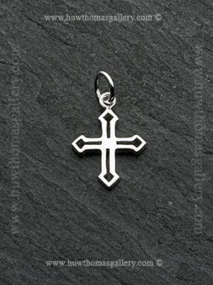 Silver Cross Pendant / Necklace