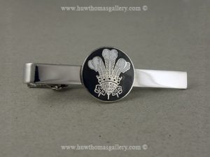 Three Feather Tie Slide In Black And Sliver Finish